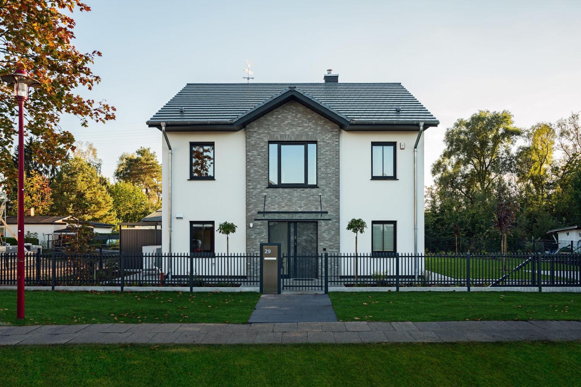 Bohnapartments Luxury Villa Berlin - 210Qm - Wintergarten - Kamin - 4 Kostenlose Parkplaetze - 6 Schlafzimmer - Neubau - Luxusausstattung Birkenwerder Exterior photo
